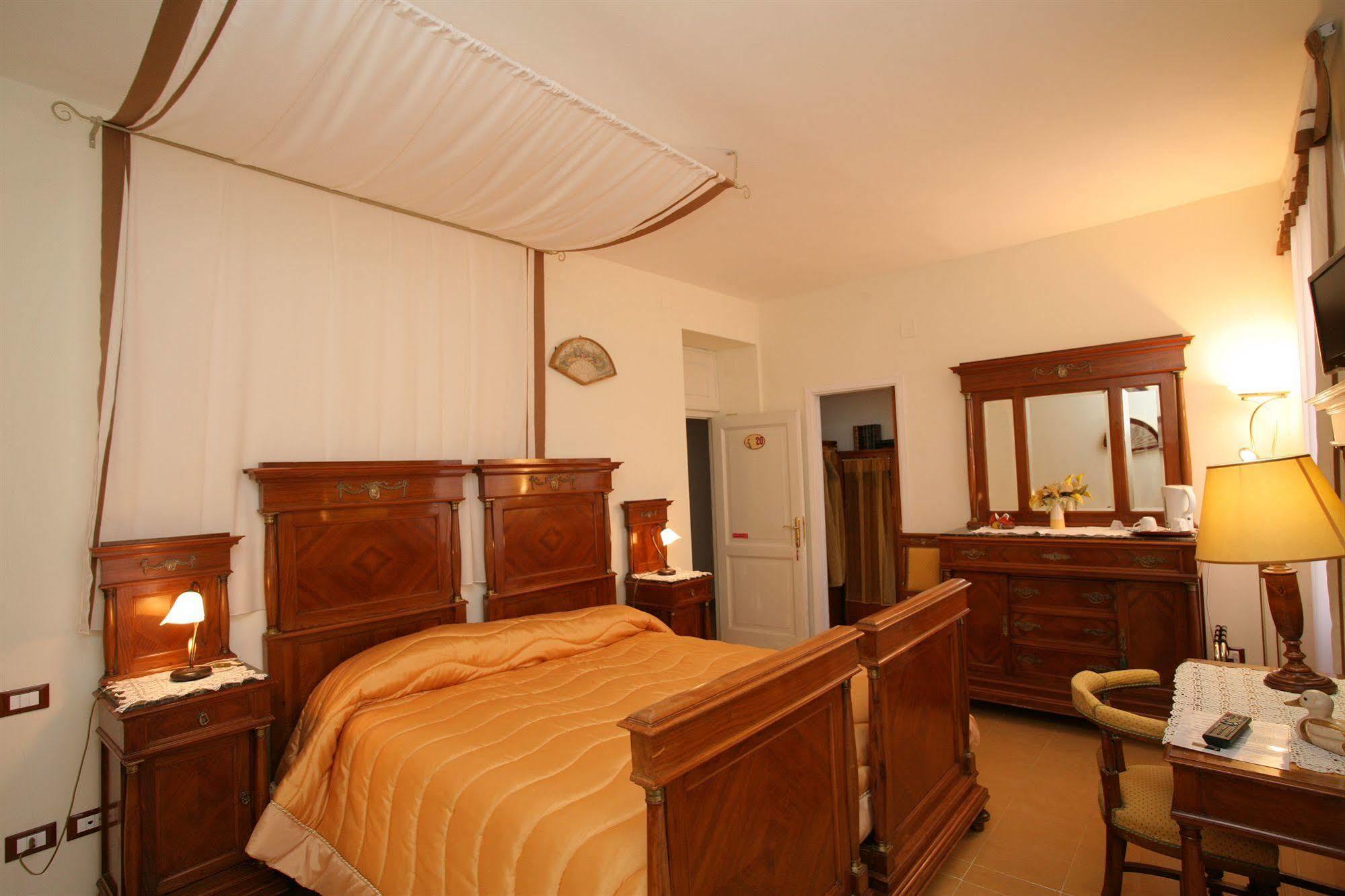 Hotel Roma Scanno Luaran gambar